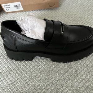 Madden loafers. Womens 8.5